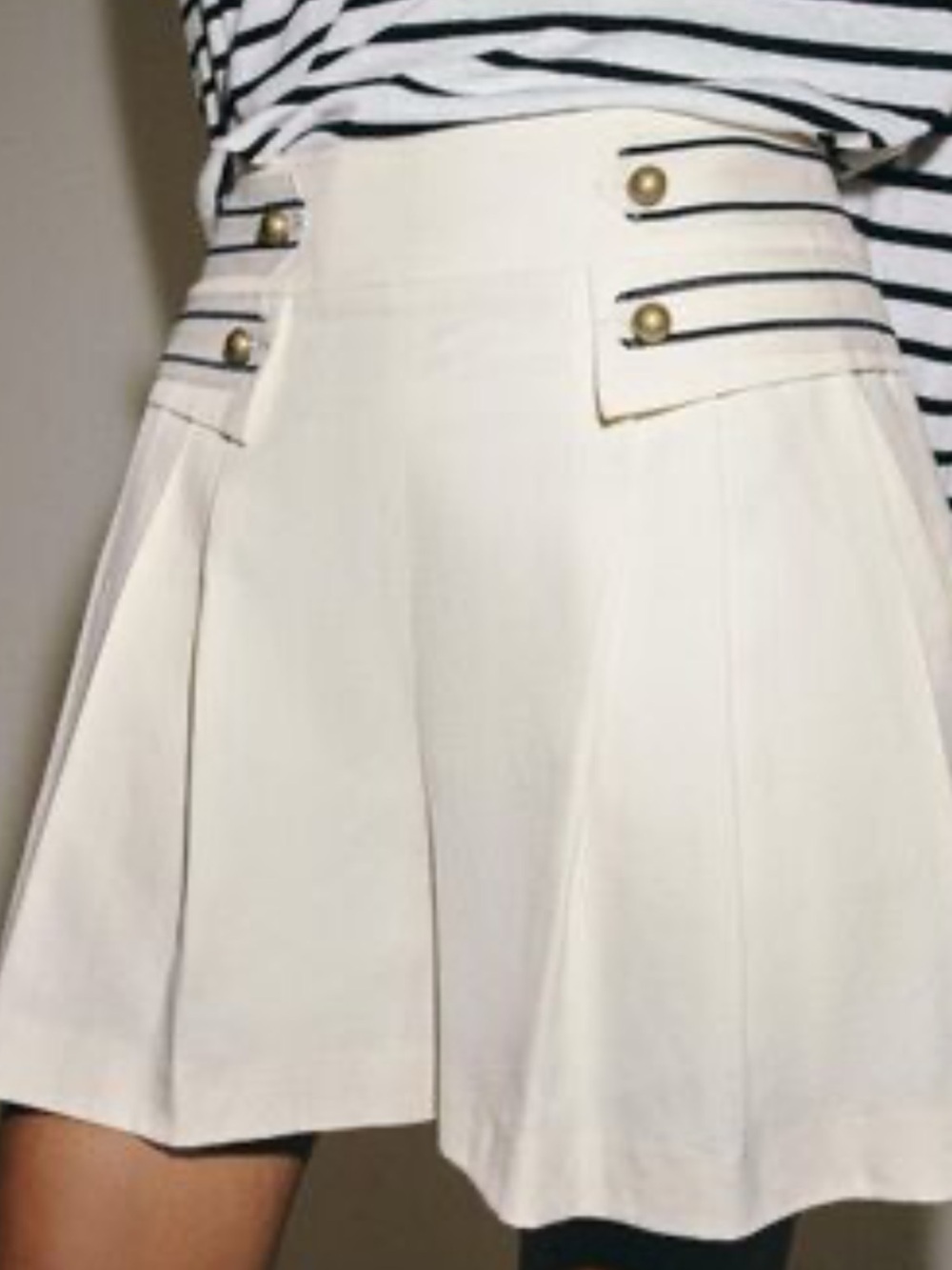 Zara Cream shorts size large with Button Detail
